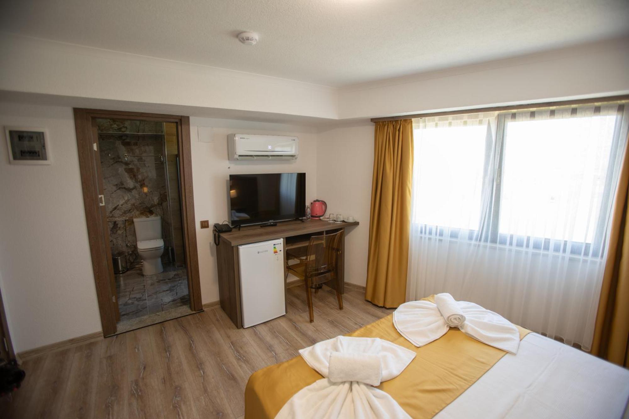E87 Highway Otel Ören Exterior foto